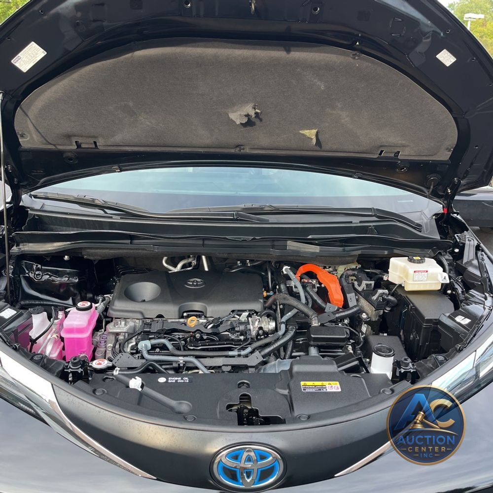 2023 Toyota Sienna XLE 7-Passenger