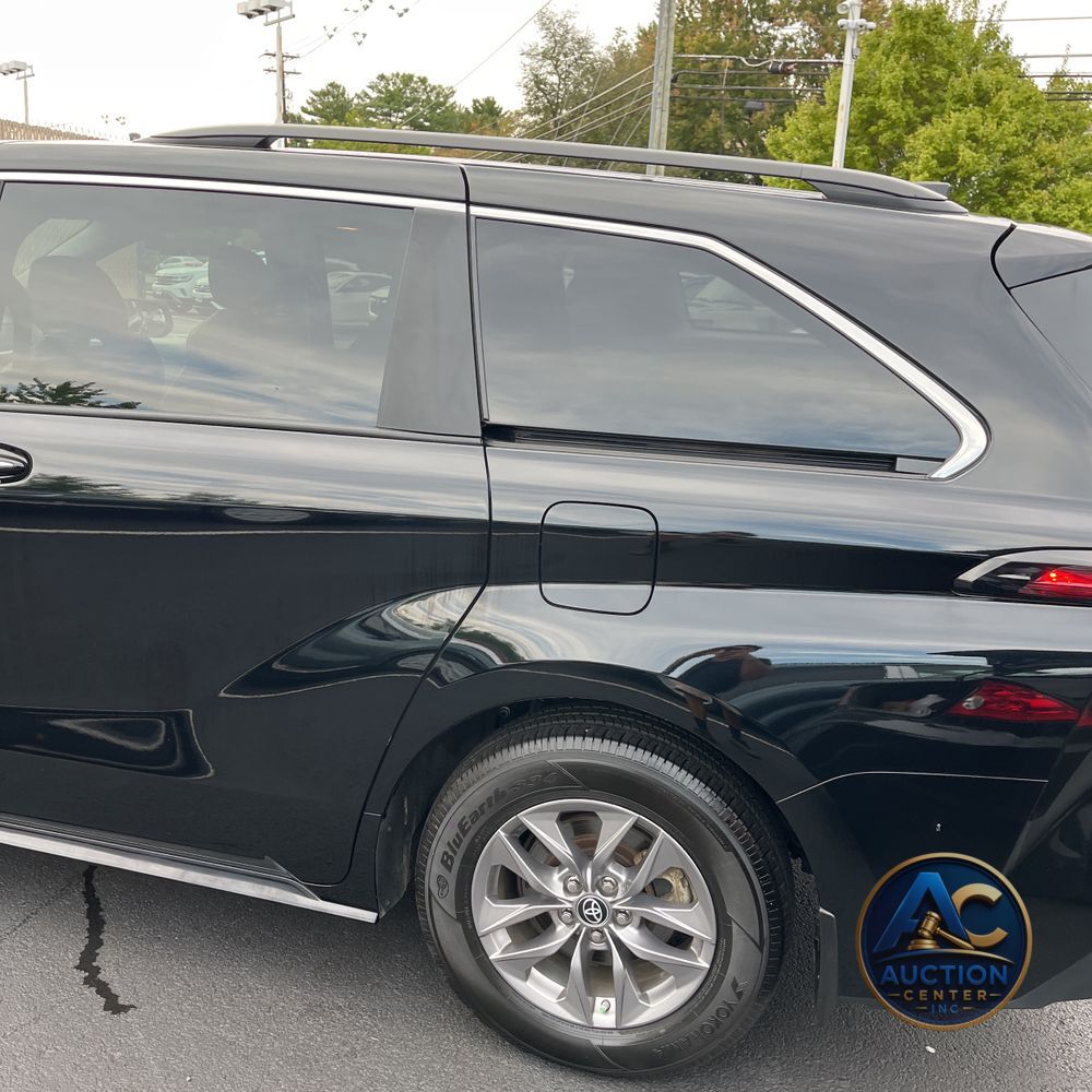 2023 Toyota Sienna XLE 7-Passenger