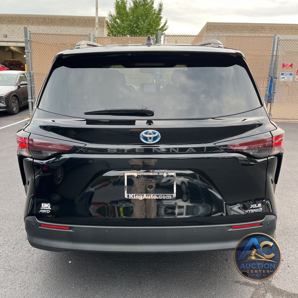 2023 Toyota Sienna XLE 7-Passenger
