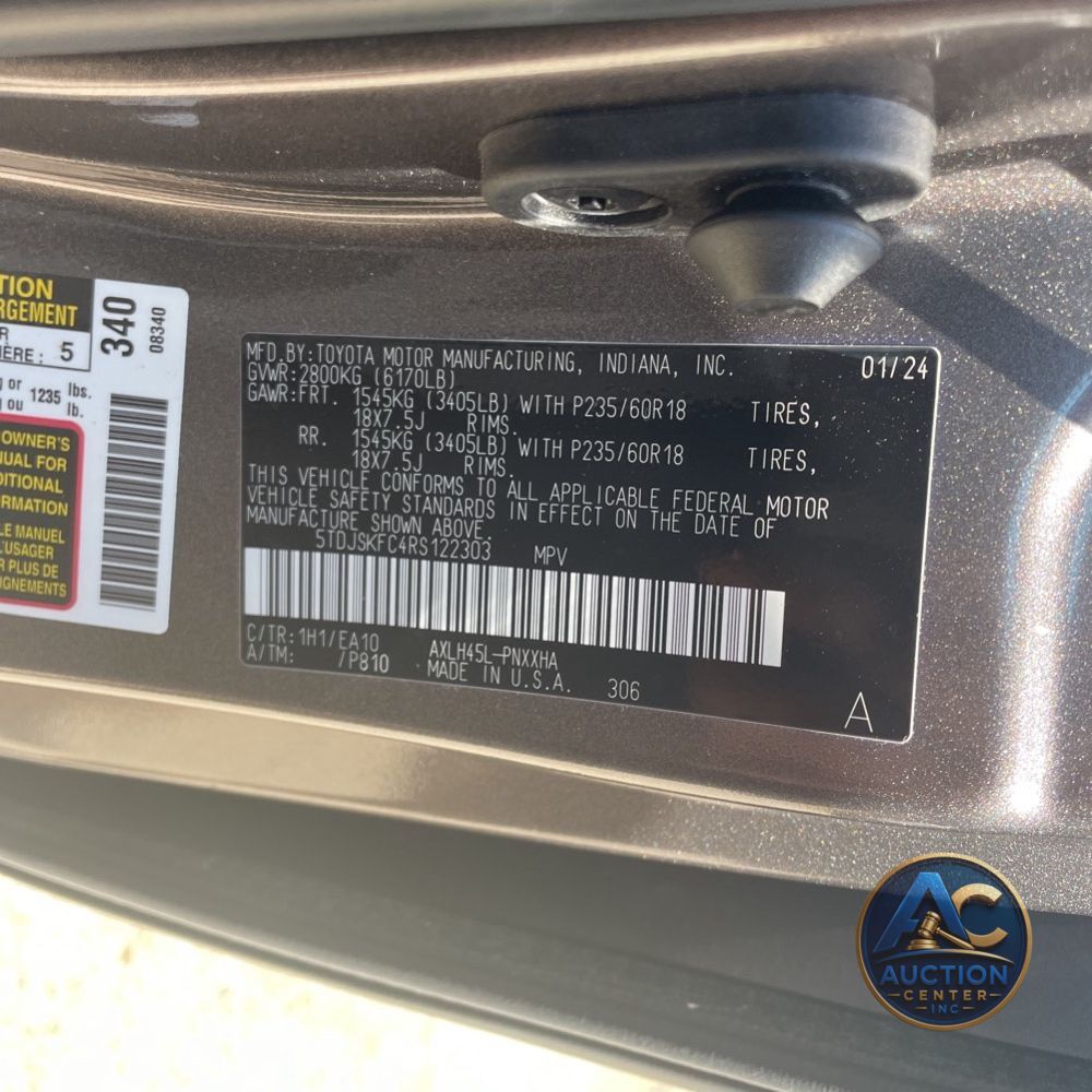2024 Toyota Sienna XLE 7-Passenger