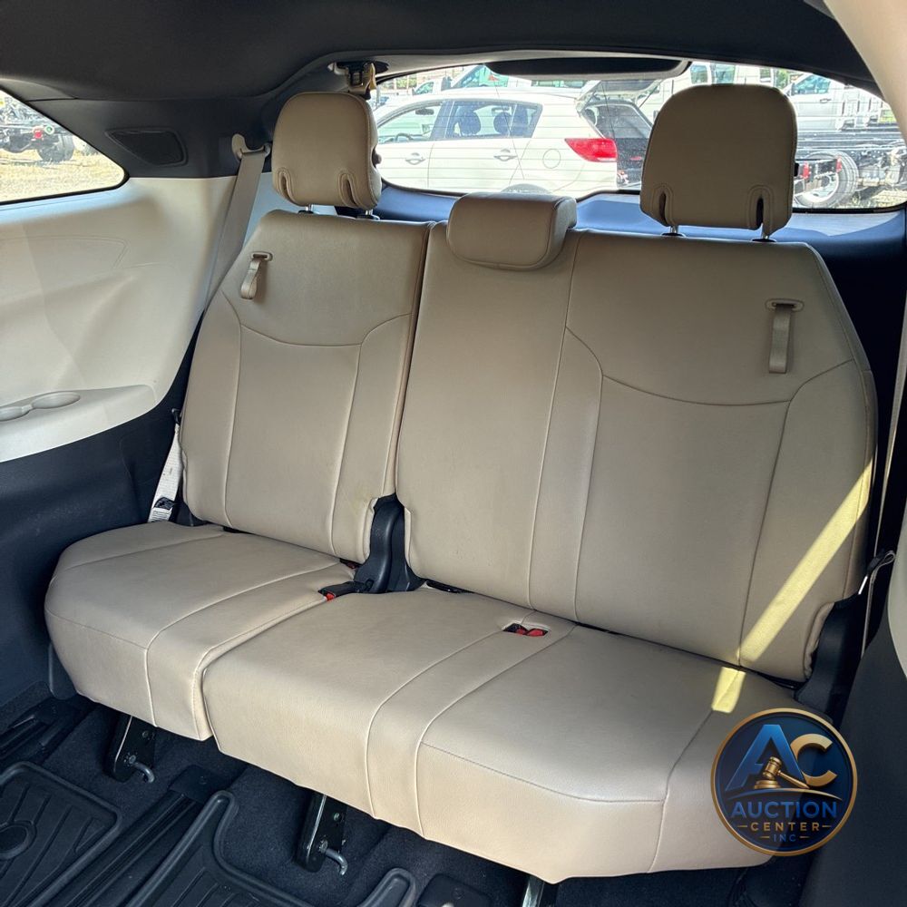2024 Toyota Sienna XLE 7-Passenger