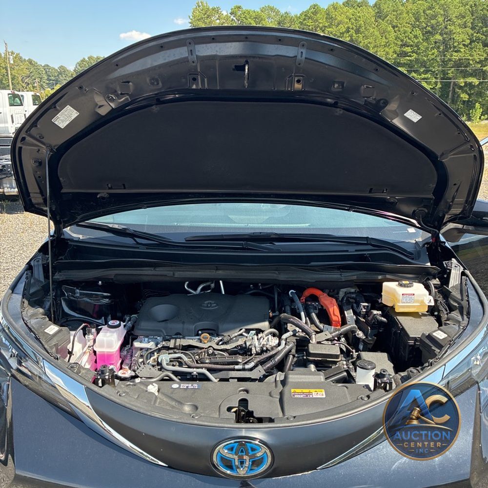 2024 Toyota Sienna XLE 7-Passenger