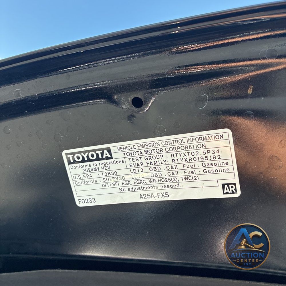 2024 Toyota Sienna XLE 7-Passenger
