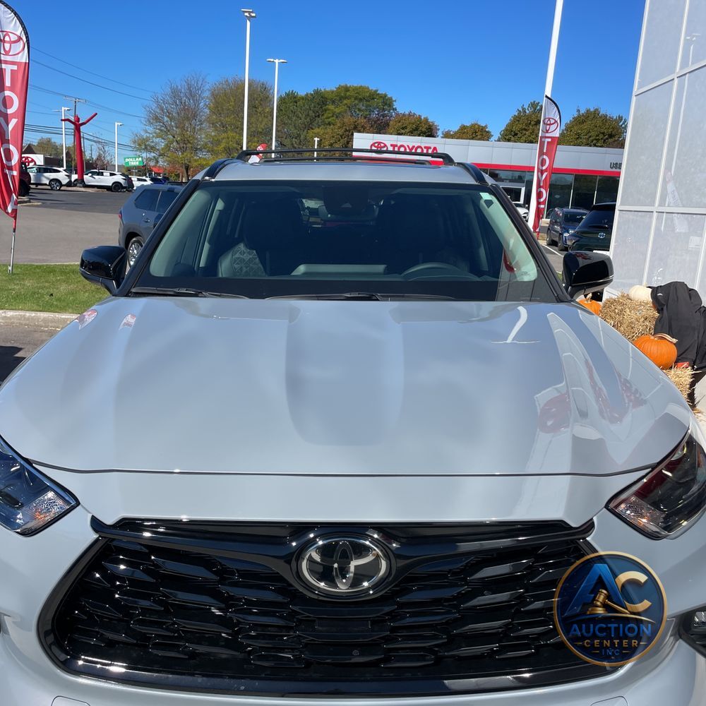 2025 Toyota Highlander Hybrid XLE Nightshade