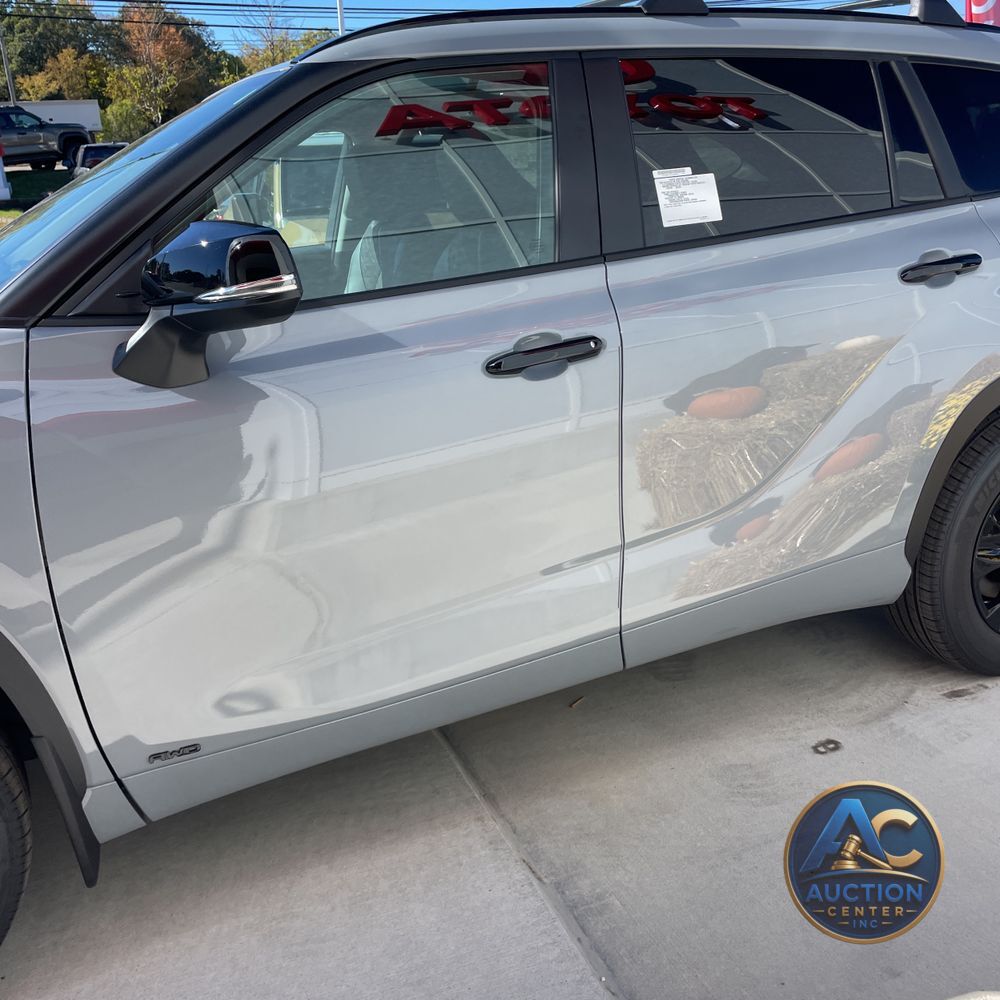 2025 Toyota Highlander Hybrid XLE Nightshade