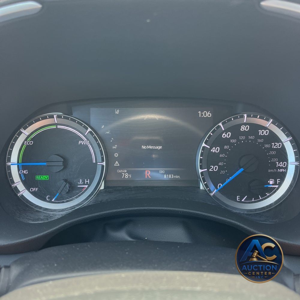2024 Toyota Highlander Hybrid XLE