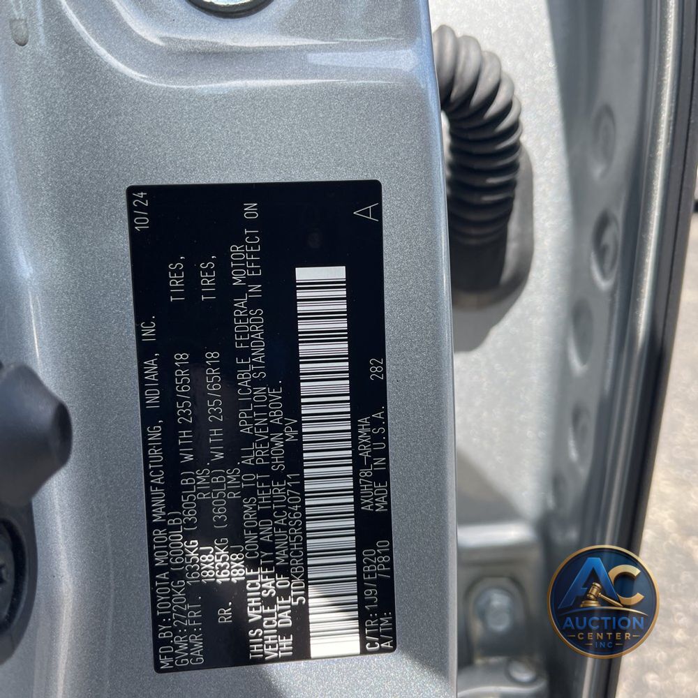 2024 Toyota Highlander Hybrid XLE