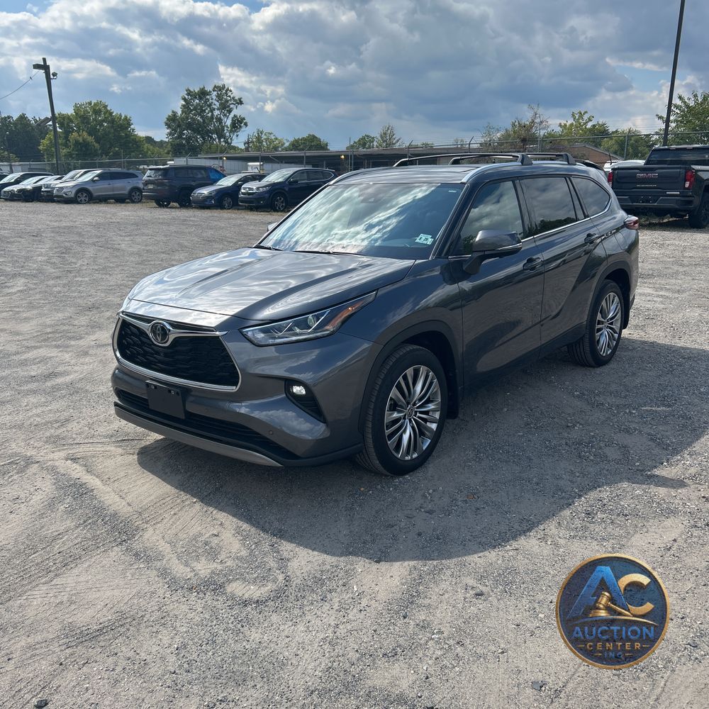 2024 Toyota Highlander Platinum