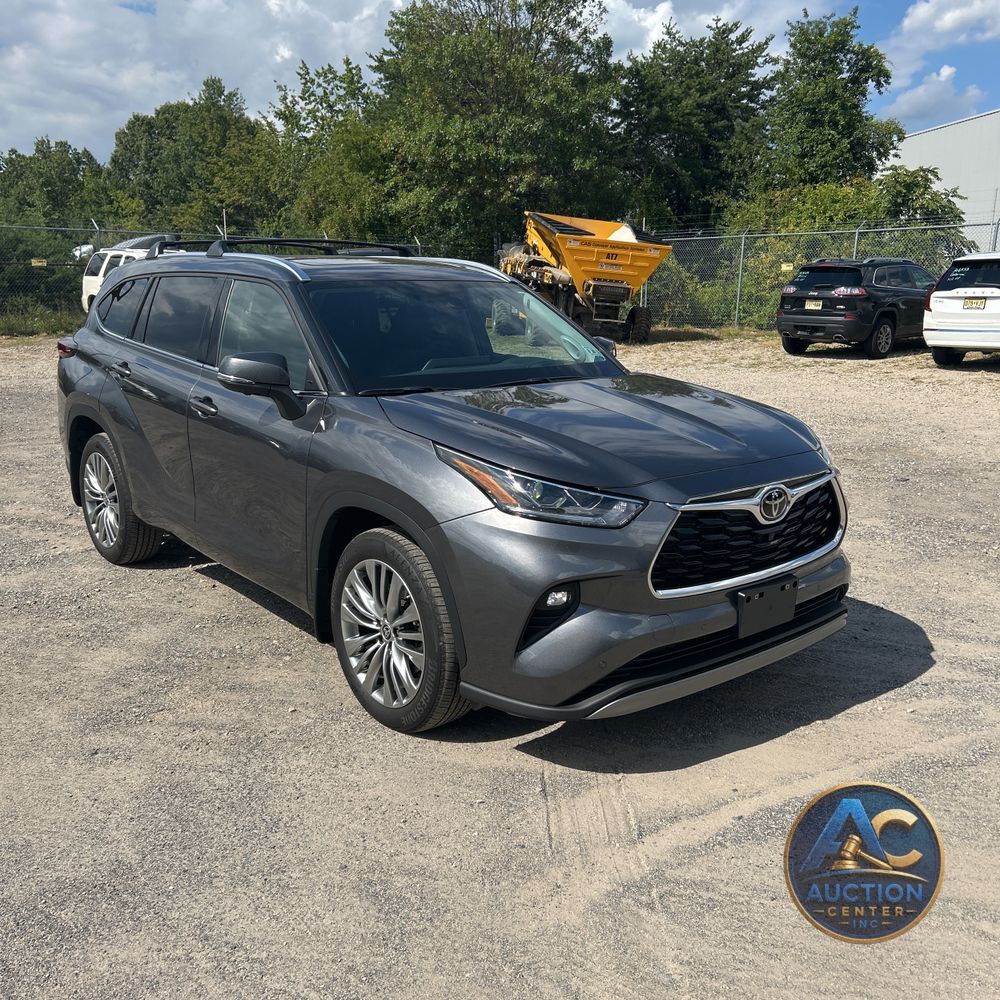 2024 Toyota Highlander Platinum