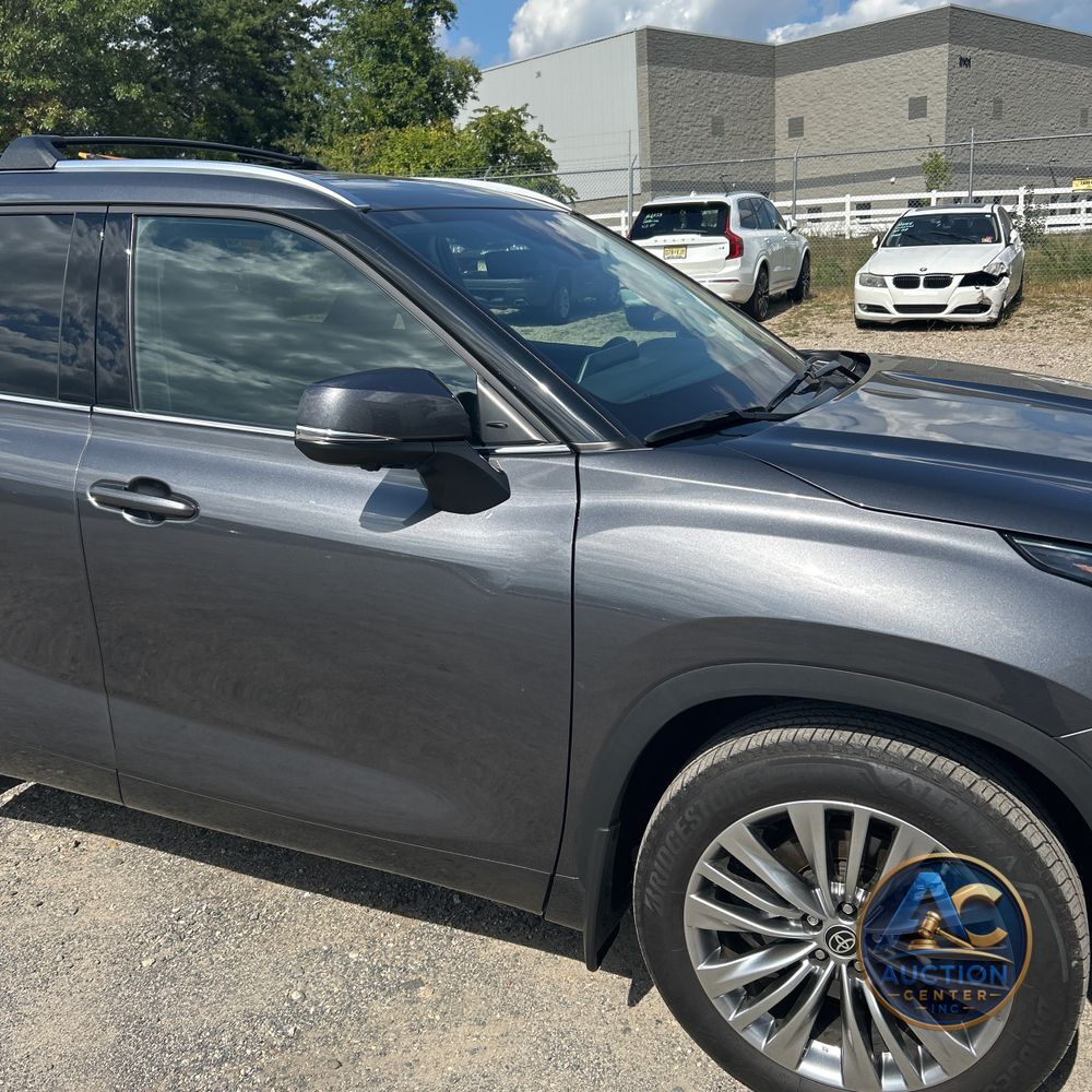 2024 Toyota Highlander Platinum
