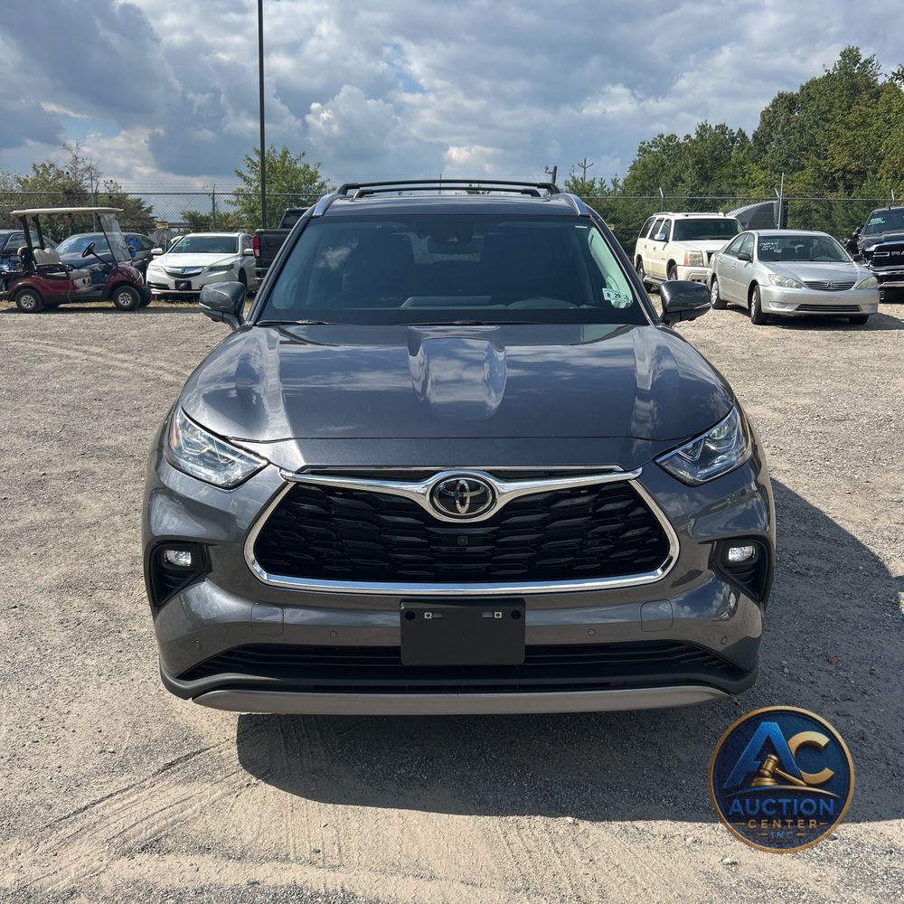 2024 Toyota Highlander Platinum