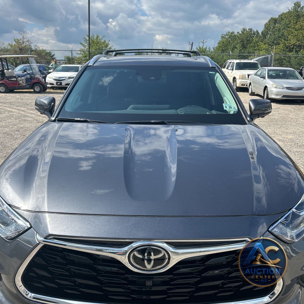 2024 Toyota Highlander Platinum