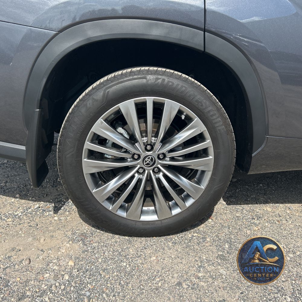 2024 Toyota Highlander Platinum