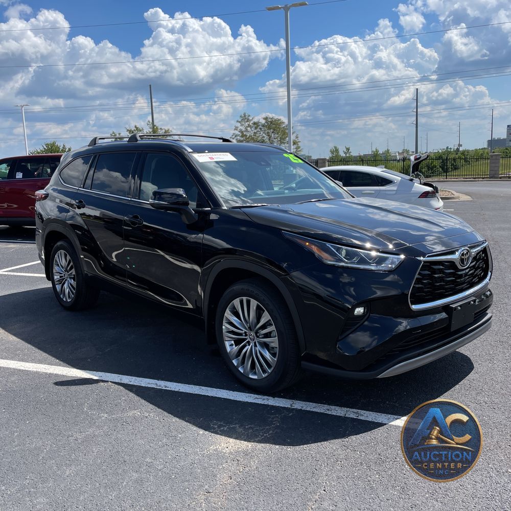 2025 Toyota Highlander Platinum