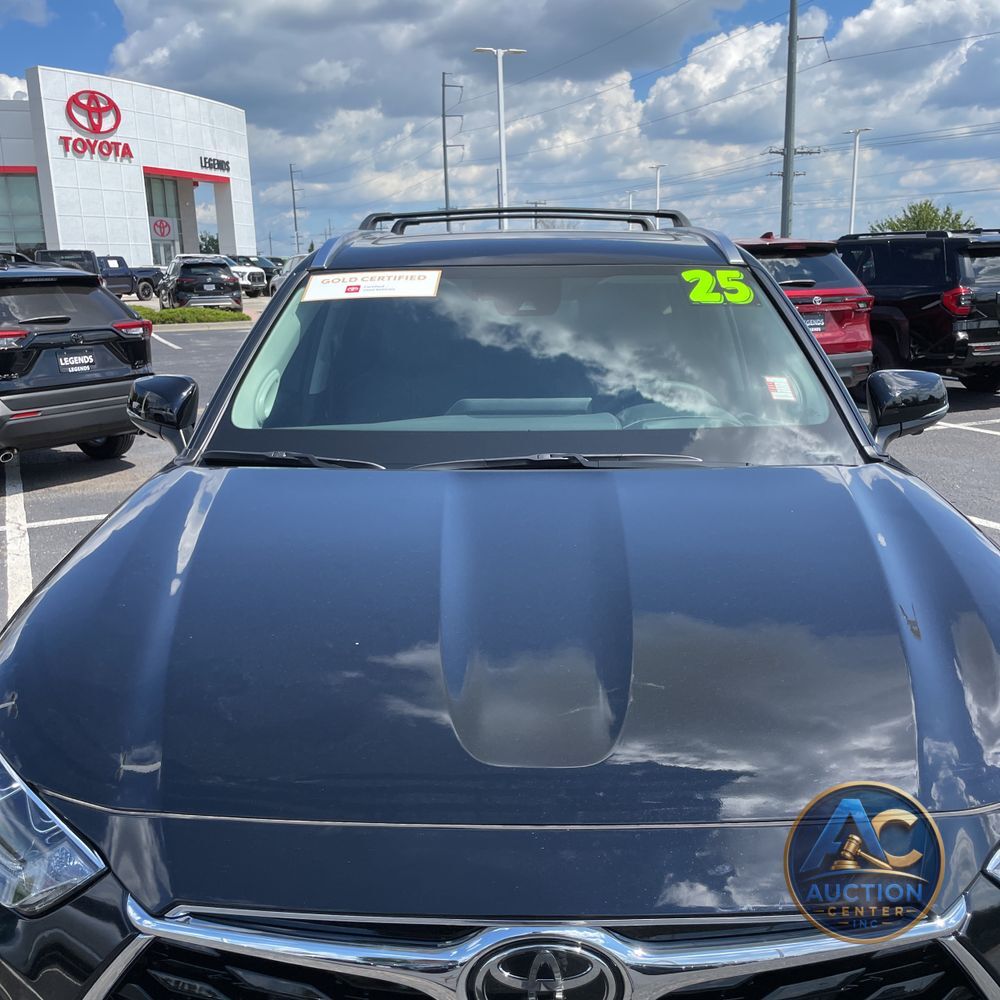 2025 Toyota Highlander Platinum