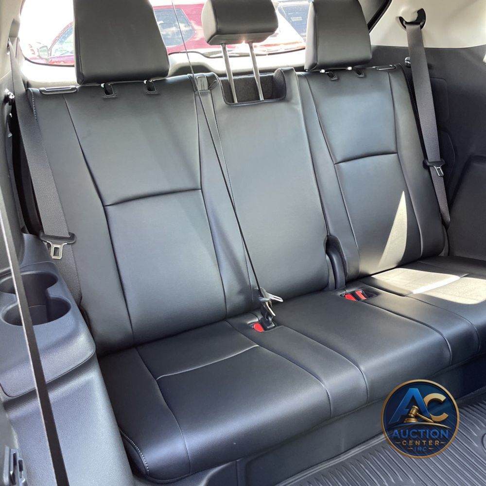 2025 Toyota Highlander Platinum