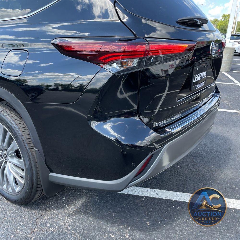 2025 Toyota Highlander Platinum