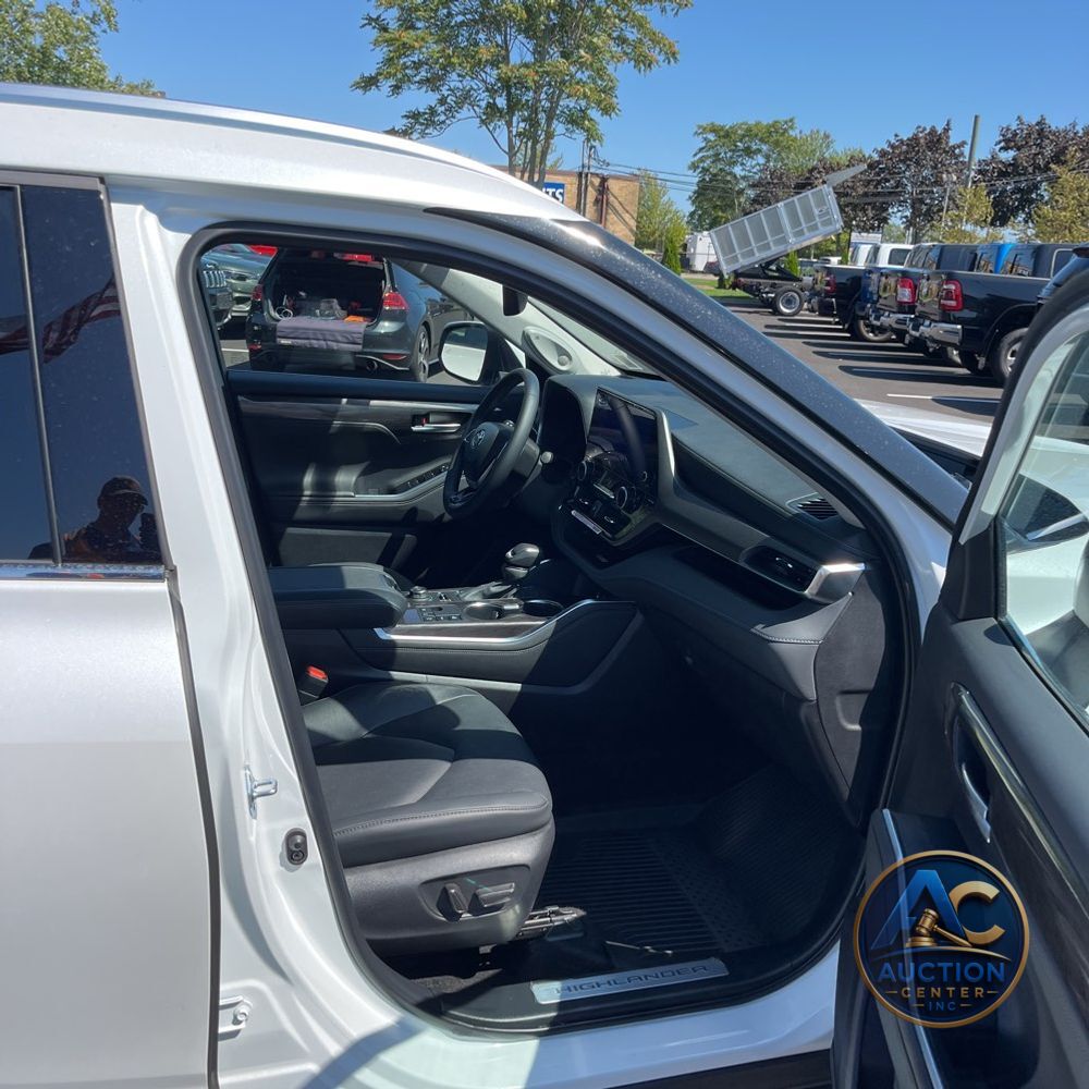 2025 Toyota Highlander Limited