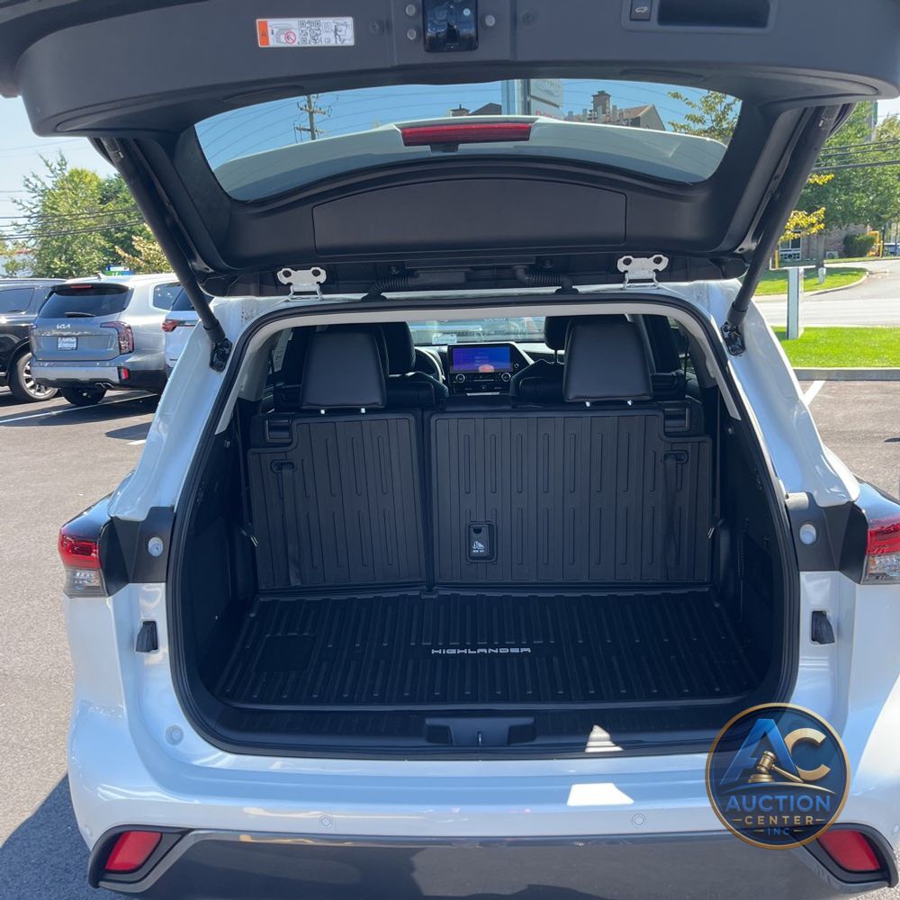 2025 Toyota Highlander Limited