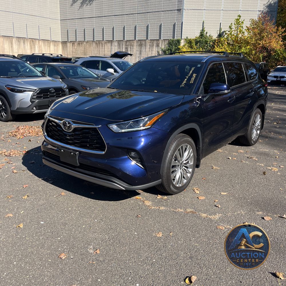 2025 Toyota Highlander Platinum