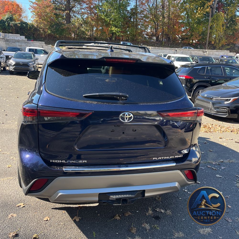 2025 Toyota Highlander Platinum