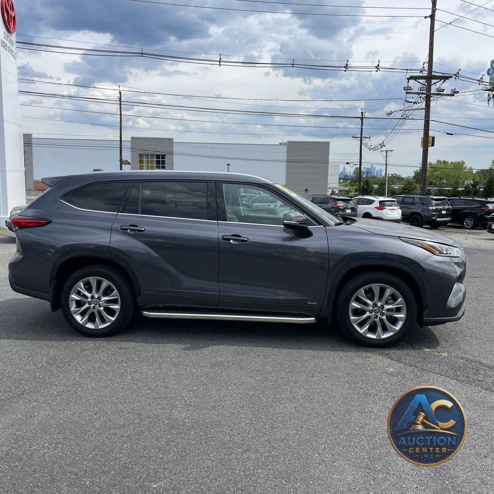 2023 Toyota Highlander Hybrid Limited