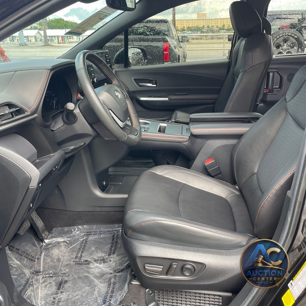 2024 Toyota Sienna XSE 7-Passenger
