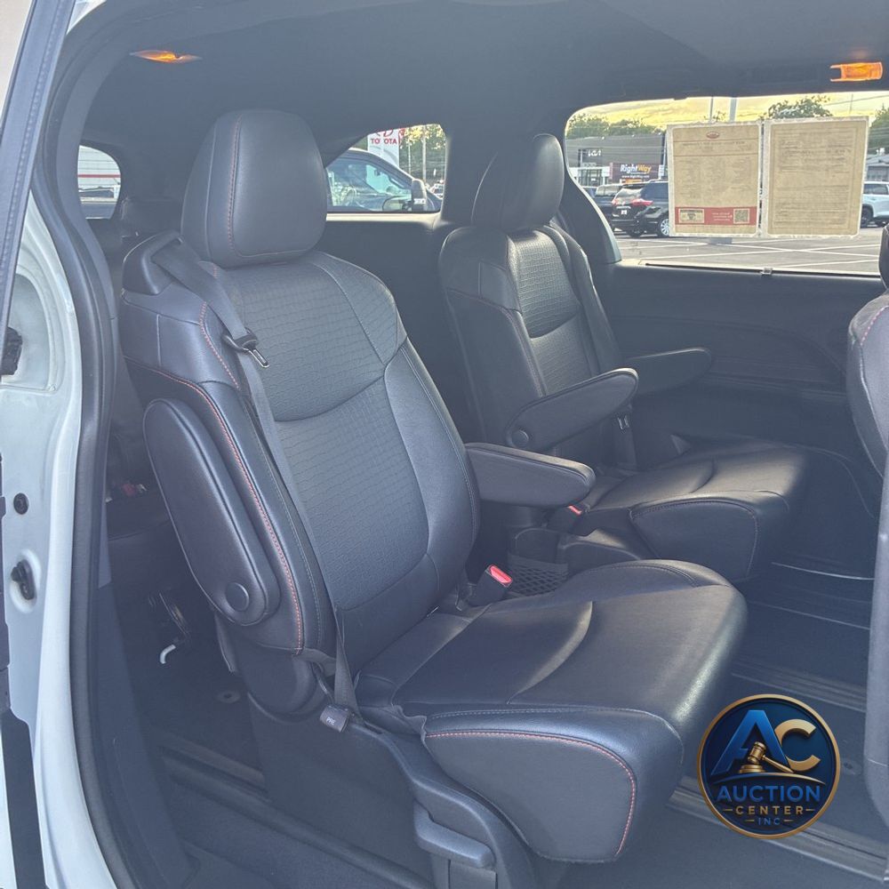 2023 Toyota Sienna XSE 7-Passenger