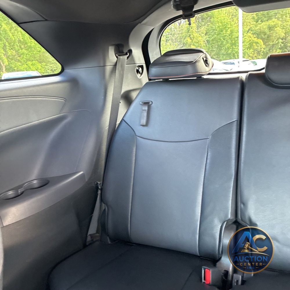 2023 Toyota Sienna XSE 7-Passenger