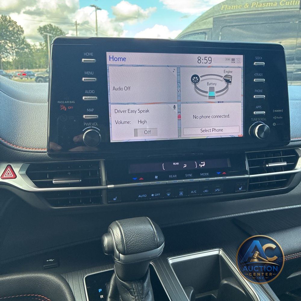 2023 Toyota Sienna XSE 7-Passenger