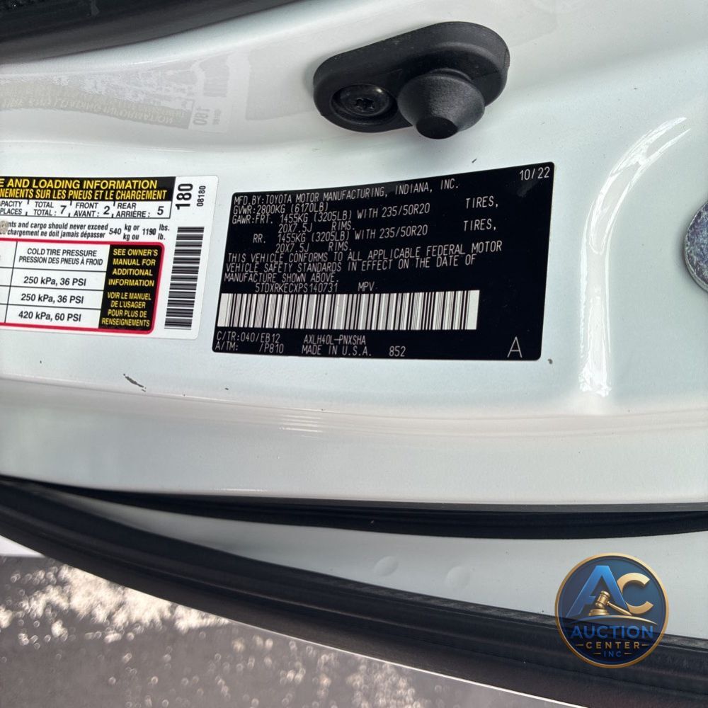 2023 Toyota Sienna XSE 7-Passenger