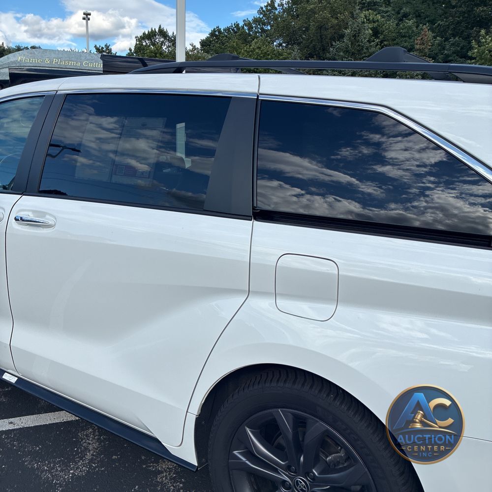 2023 Toyota Sienna XSE 7-Passenger