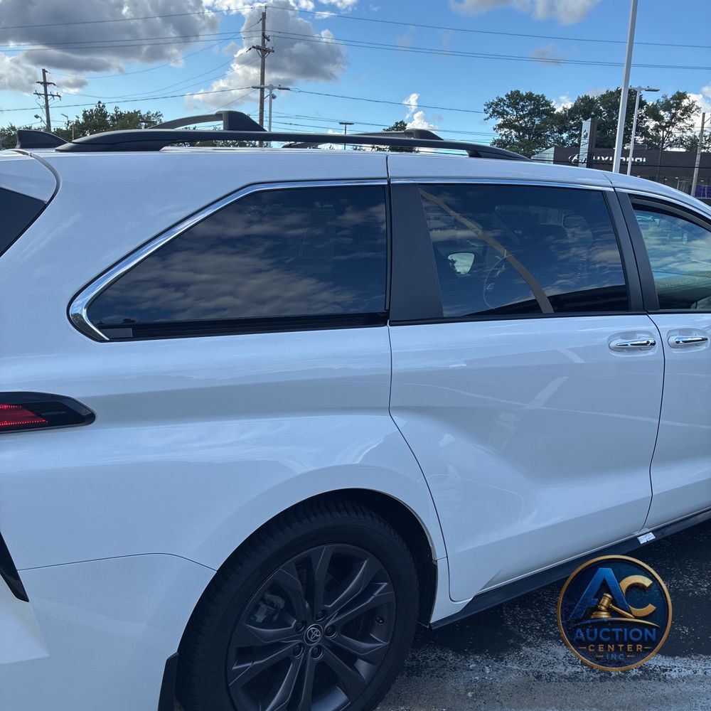 2023 Toyota Sienna XSE 7-Passenger
