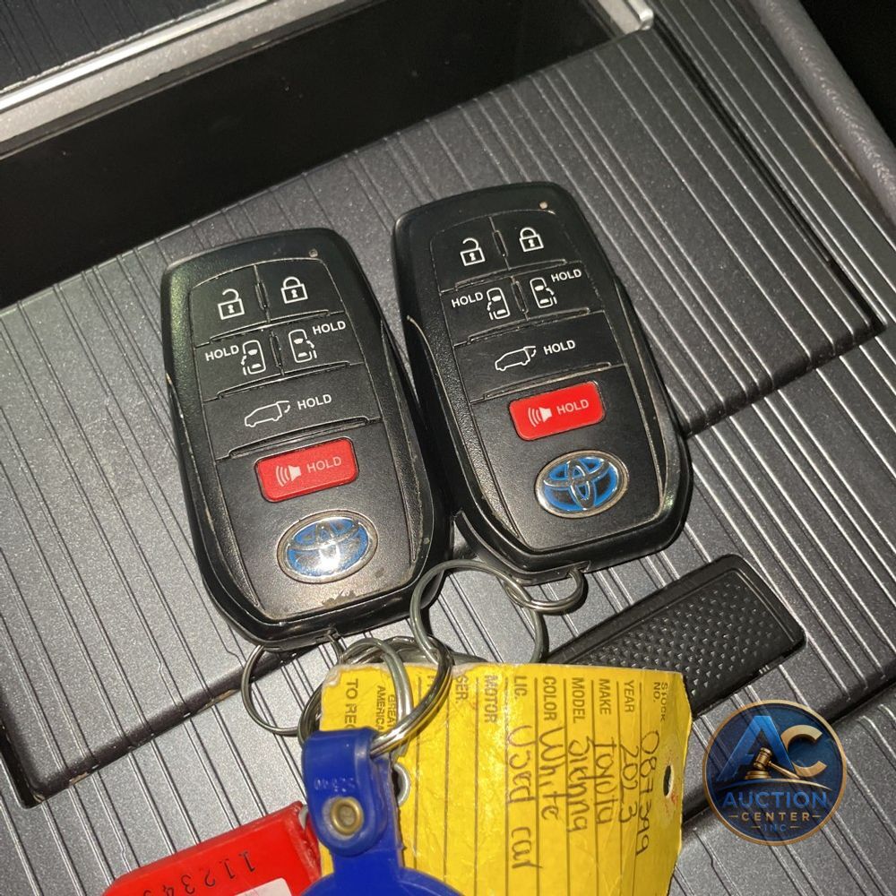 2023 Toyota Sienna XSE 7-Passenger