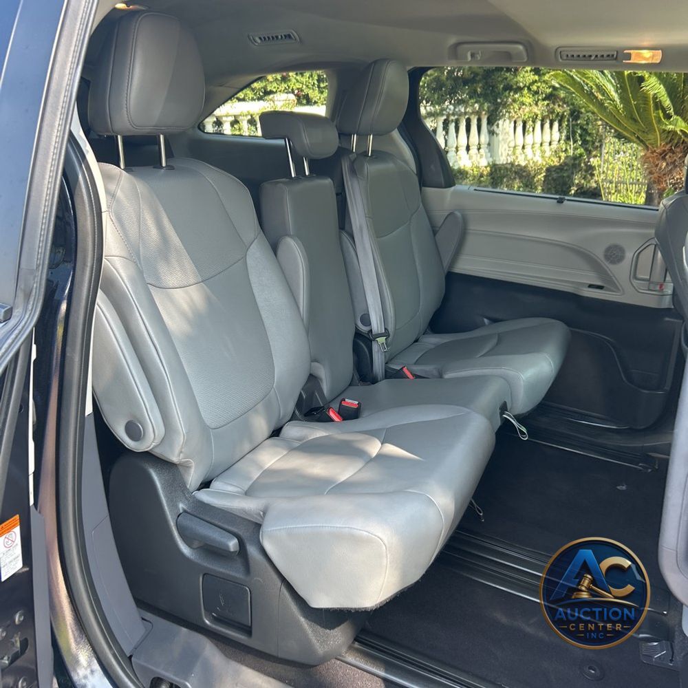 2024 Toyota Sienna XLE 8-Passenger