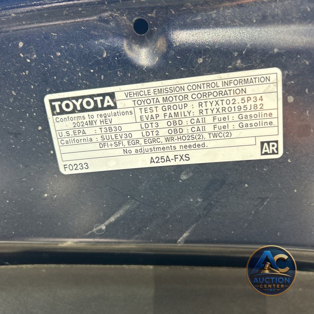 2024 Toyota Sienna XLE 8-Passenger