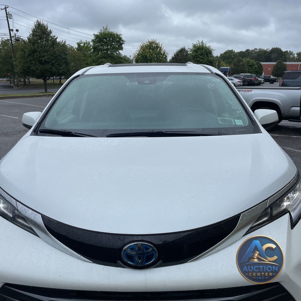 2022 Toyota Sienna Limited 7-Passenger