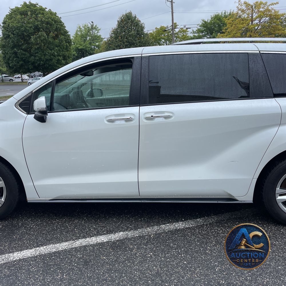 2022 Toyota Sienna Limited 7-Passenger
