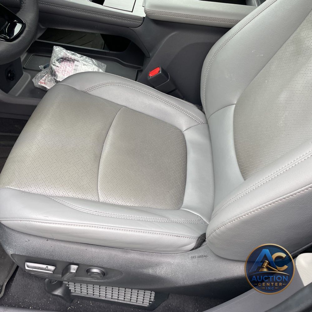 2022 Toyota Sienna Limited 7-Passenger