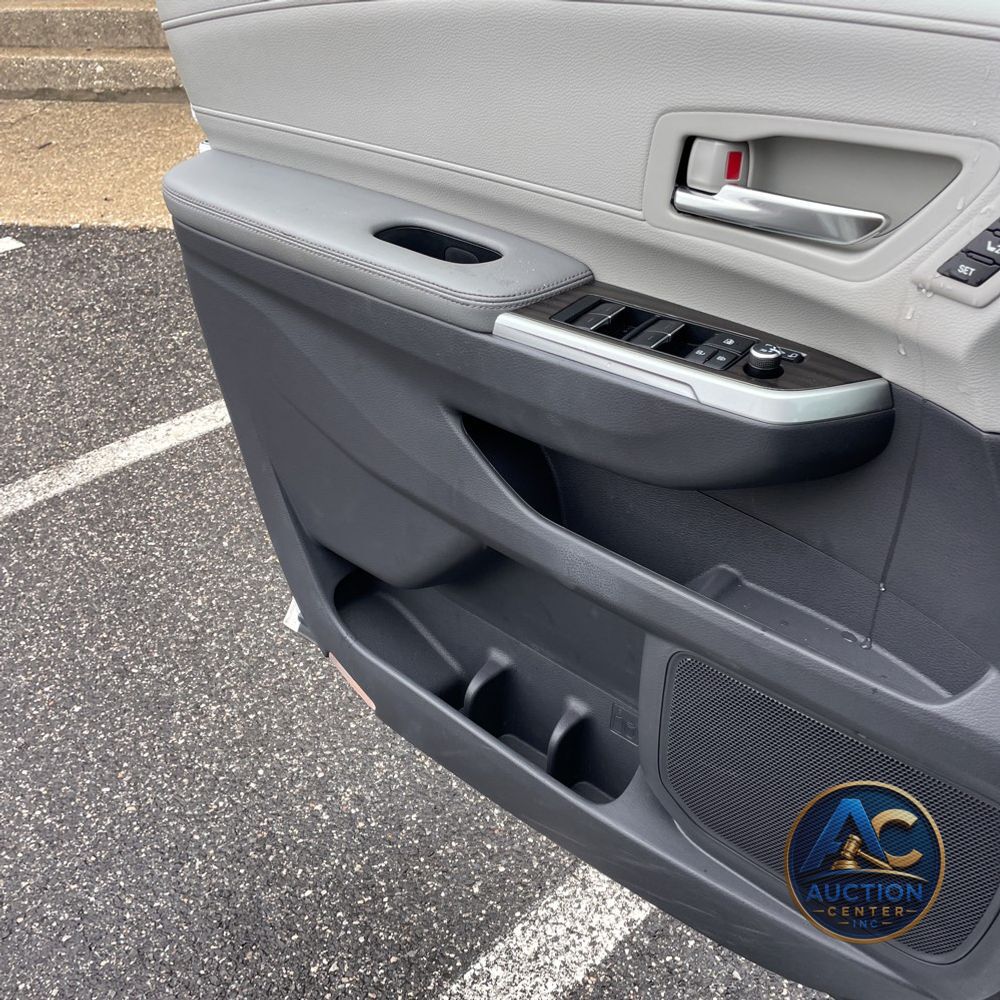 2022 Toyota Sienna Limited 7-Passenger