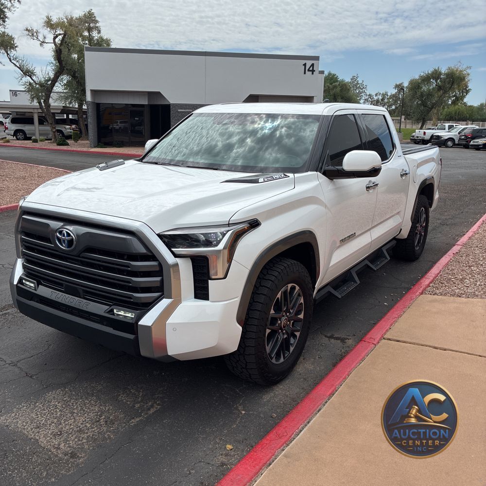 2023 Toyota Tundra Limited HV