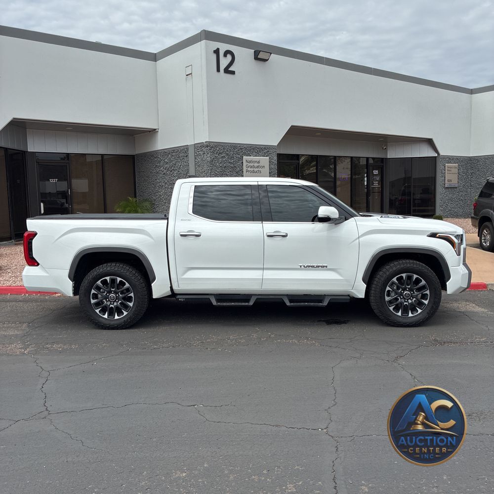 2023 Toyota Tundra Limited HV