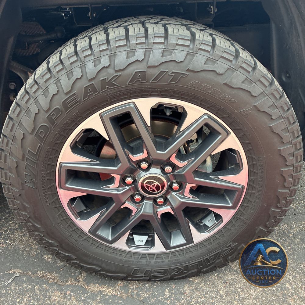 2023 Toyota Tundra Limited HV