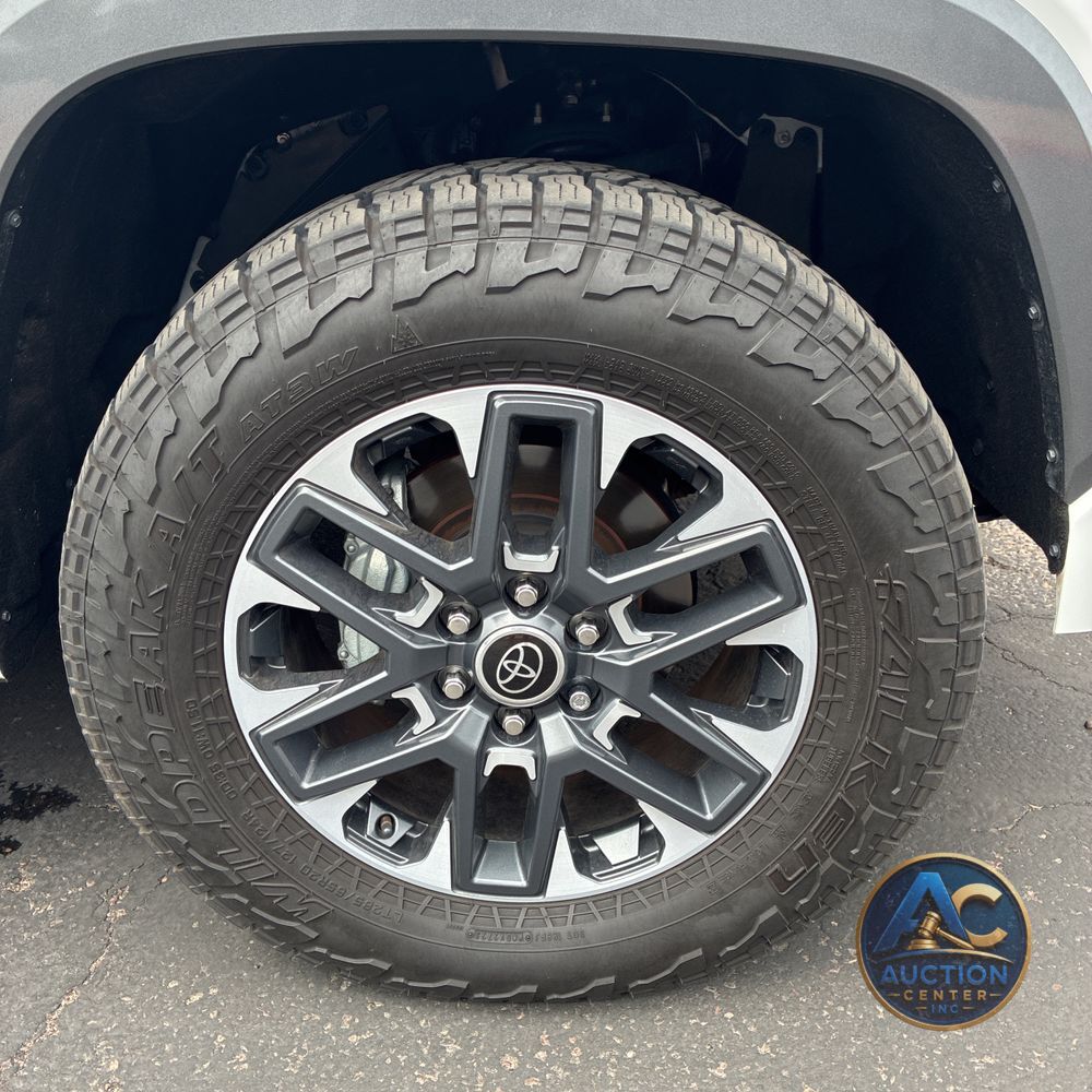 2023 Toyota Tundra Limited HV