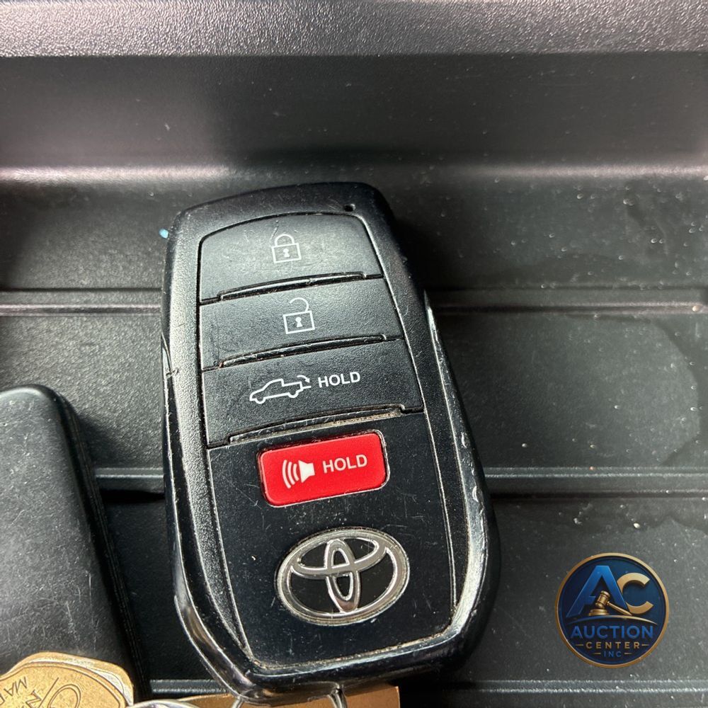 2023 Toyota Tundra Limited HV