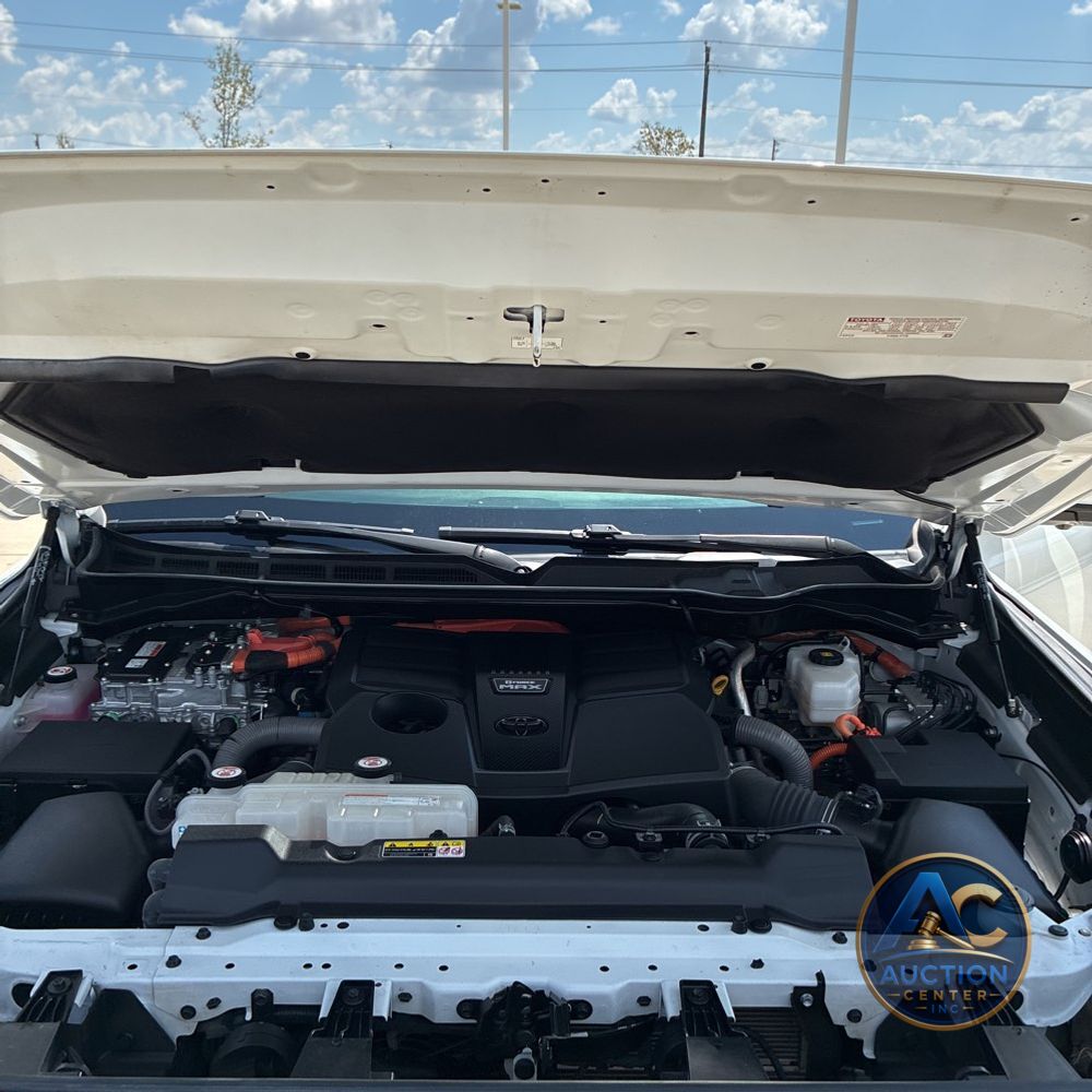 2024 Toyota Tundra Limited HV