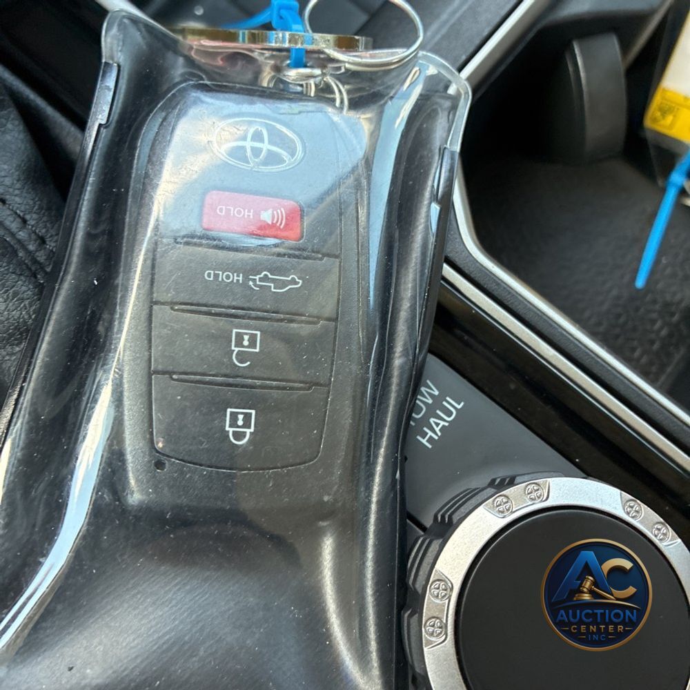 2024 Toyota Tundra Limited HV