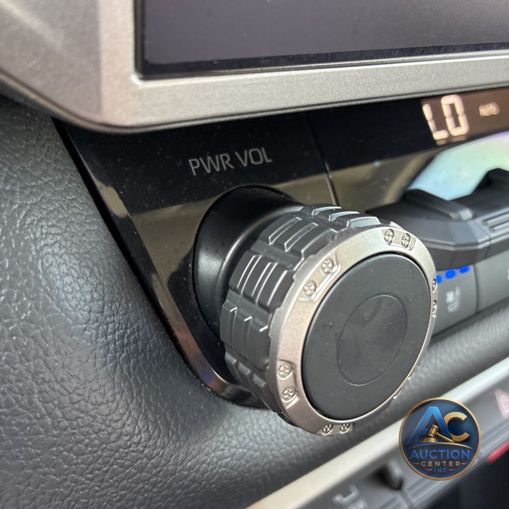 2024 Toyota Tundra Limited HV