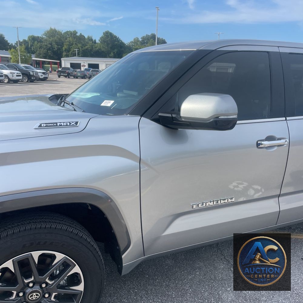 2025 Toyota Tundra Limited HV