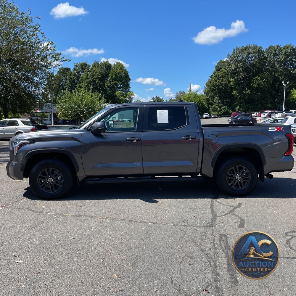 2024 Toyota Tundra SR5